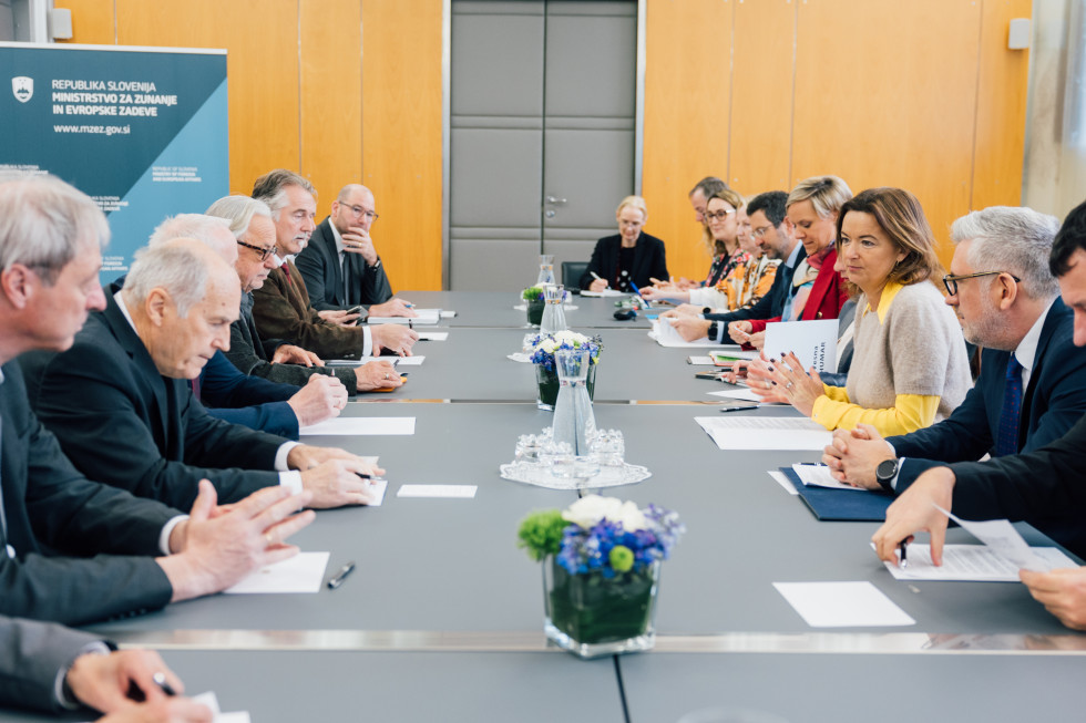 Ministrica Tanja Fajon s predstavniki slovenske manjšine v Avstriji