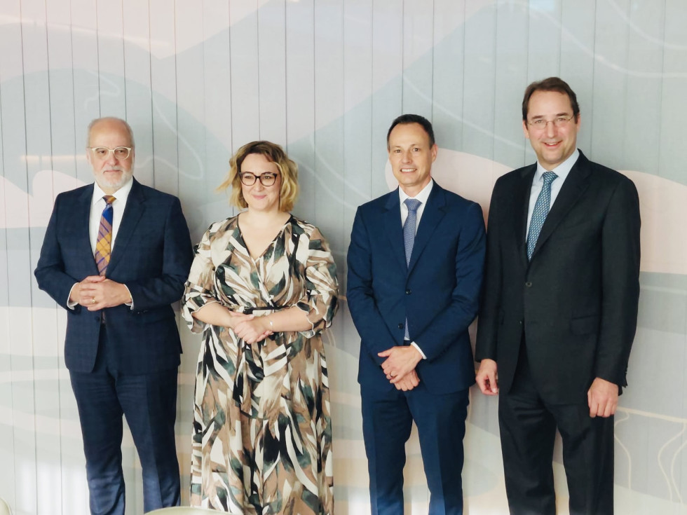 family photo, vsti štirje ministri