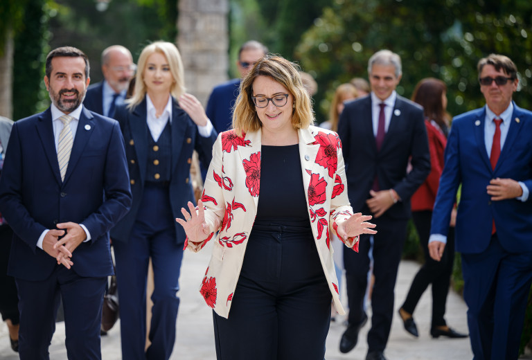 Državna sekretarka Grašič: Enoten glas držav MED9 ima večjo težo pri sprejemanju odločitev v EU
