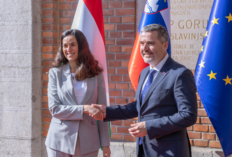 Slovenijo in Madžarsko povezujejo številne skupne točke, v ospredju pa sta narodni skupnosti