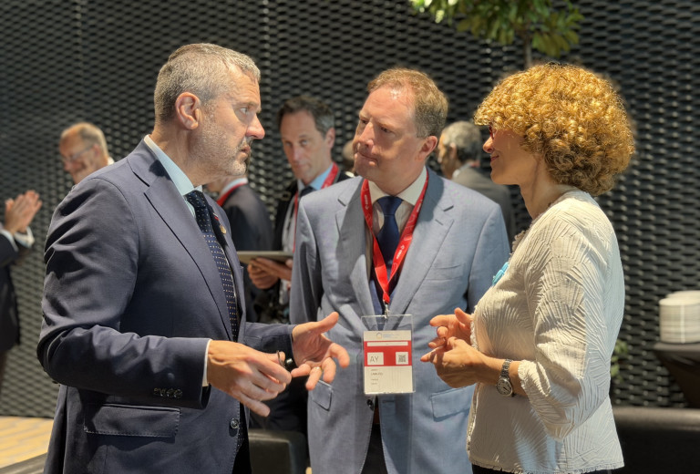 Minister Kajzer v Gdansku: varnost je temelj okrevanja, prihodnost Ukrajine pa v EU