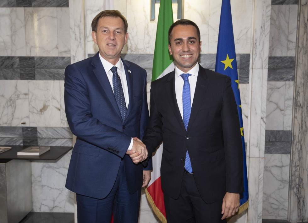 Minister za zunanje zadeve dr. Miro Cerar z ministrom za zunanje zadeve in mednarodno sodelovanje Italijanske republike Luigijem Di Maiom 