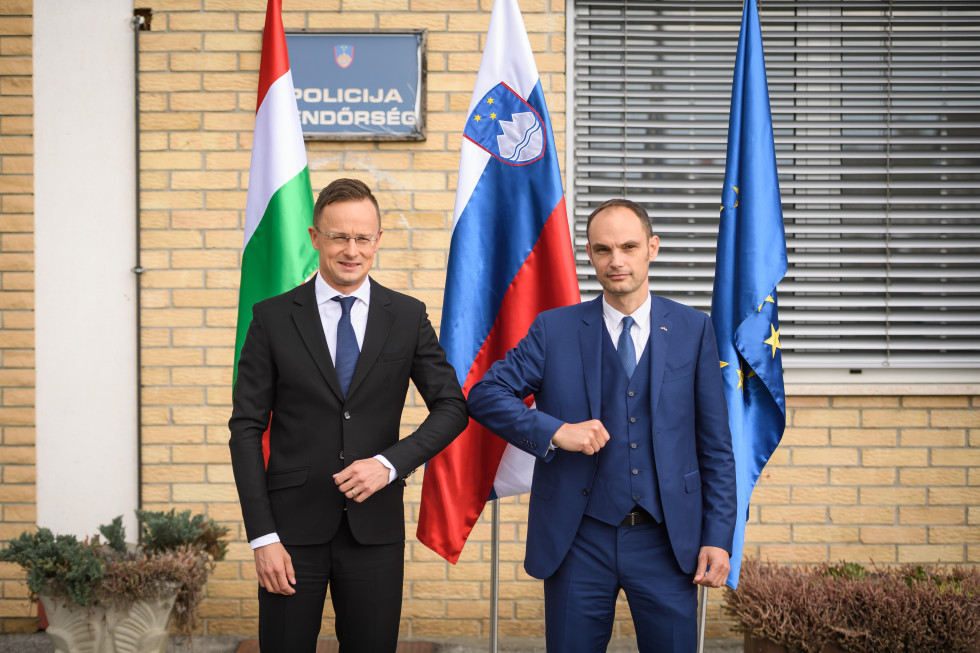 Minister za zunanje zadeve dr. Anže Logar in madžarski zunanji minister Péter Szijjárto