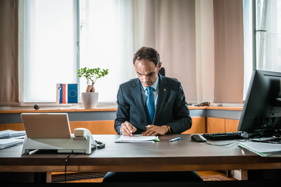 Minister za zunanje zadeve dr. Anže Logar