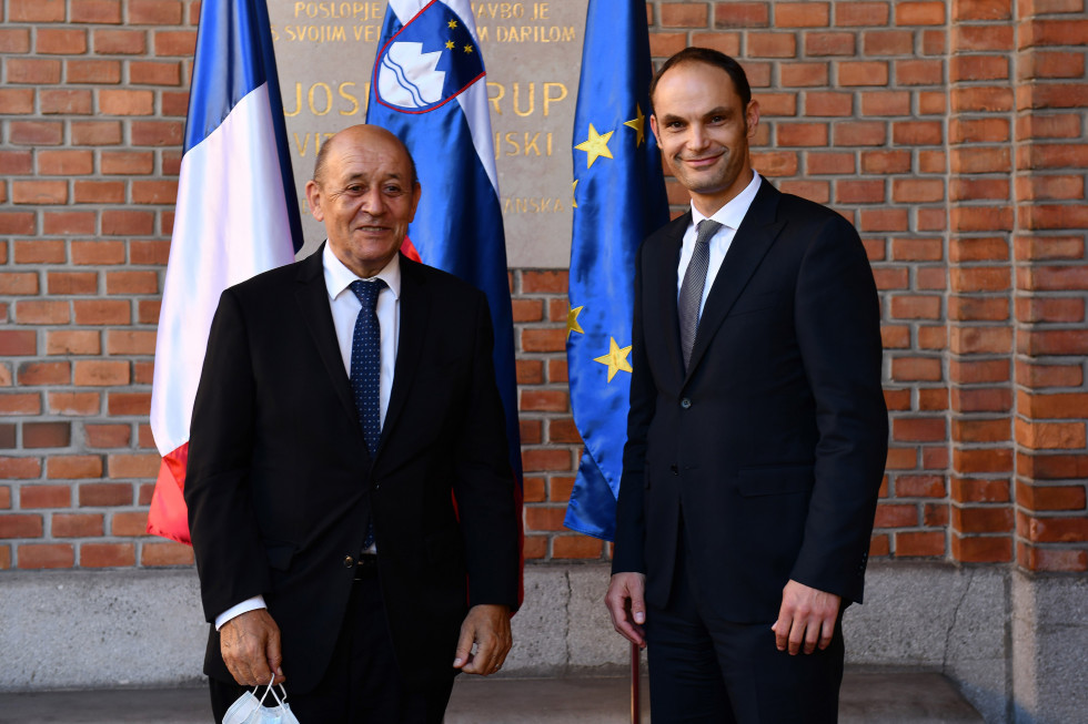 French Minister for Europe and Foreign Affairs Jean-Yves Le Drian and Slovenian Minister of Foreign Affairs Dr Anže Logar