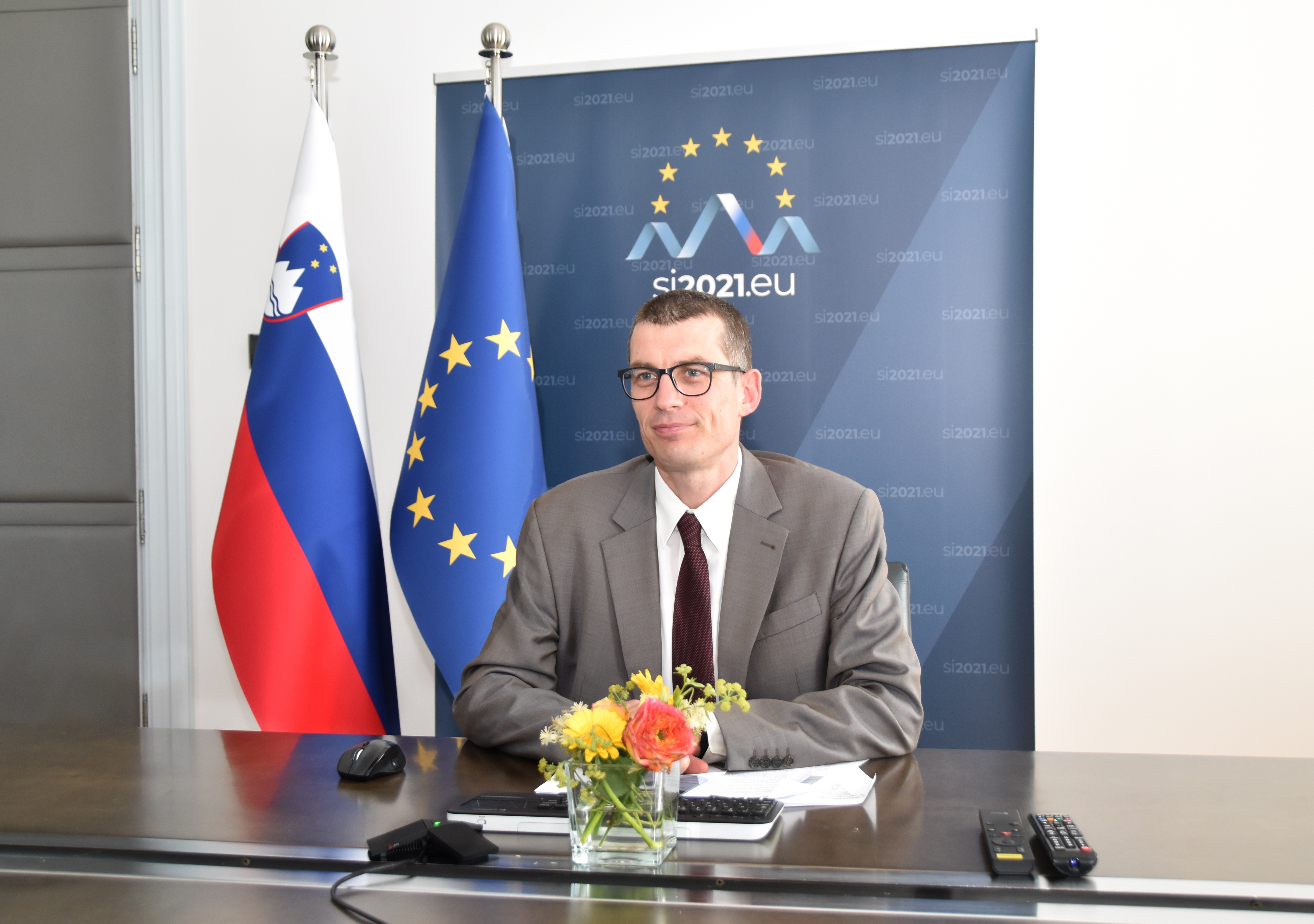 Državni sekretar Tovian se s člani EU pogovarja o prednostnih nalogah slovenskega predsedovanja