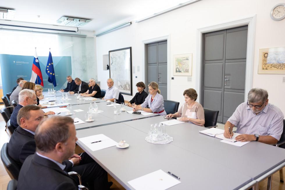 participants of the Council during the talks