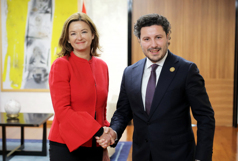 Ministrica Fajon v Podgorici o napredku Črne gore na poti iz politične in institucionalne krize