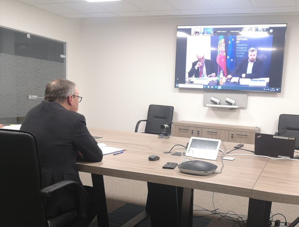 State secretary Košorok attends a video conference of transport ministers of the Trio Presidency