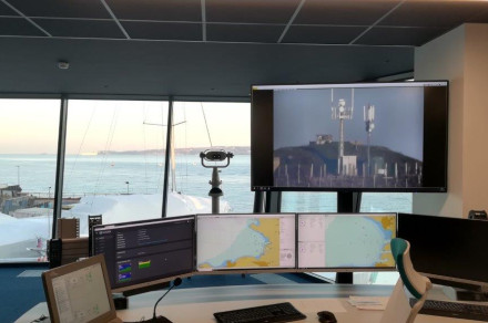 Vzpostavitev centra RS za nadzor prometa in upravljanje v kriznih situacijah na morju