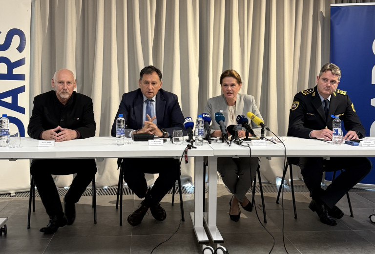 Poročilo o stanju na deloviščih na slovenskih avtocestah in hitrih cestah