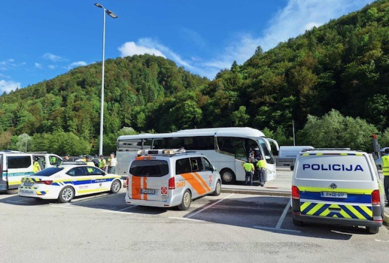 V nadzoru mednarodnih prevozov potnikov pregledanih skoraj 300 avtobusov