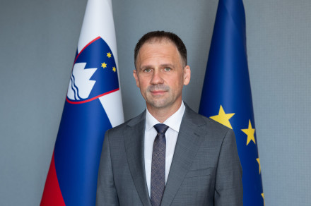 Dr Tomaž Žagar