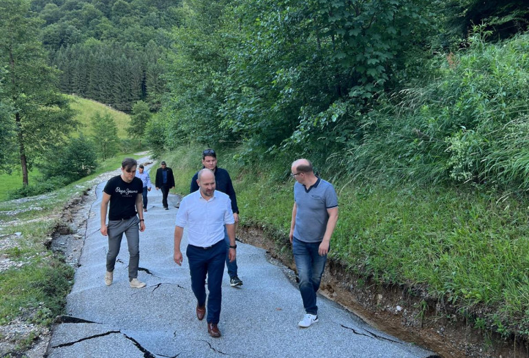 Minister for Infrastructure and Energy Jernej Vrtovec visits Žetale to assess storm damage