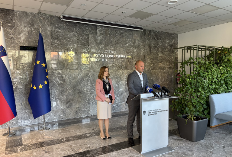 Z interventnim zakonom ščitimo kmetijstvo in transport in preprečujemo prenos draginje na potrošnike