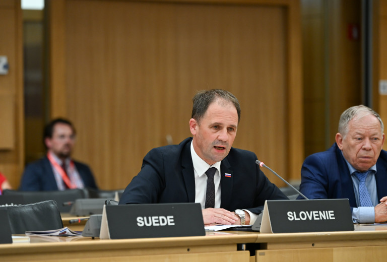 Državni sekretar Žagar na konferenci Roadmaps to New Nuclear 2026 v Parizu