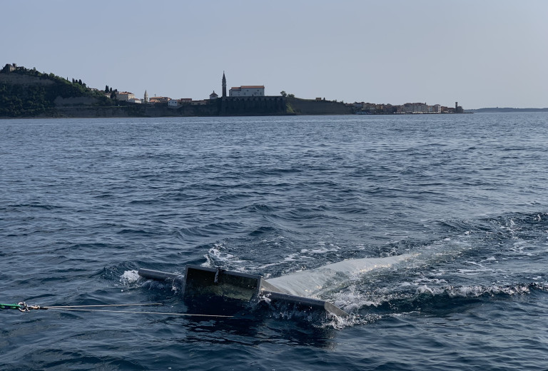 Poročilo o monitoringu makro- in mikro odpadkov slovenskem delu Jadranskega morja 