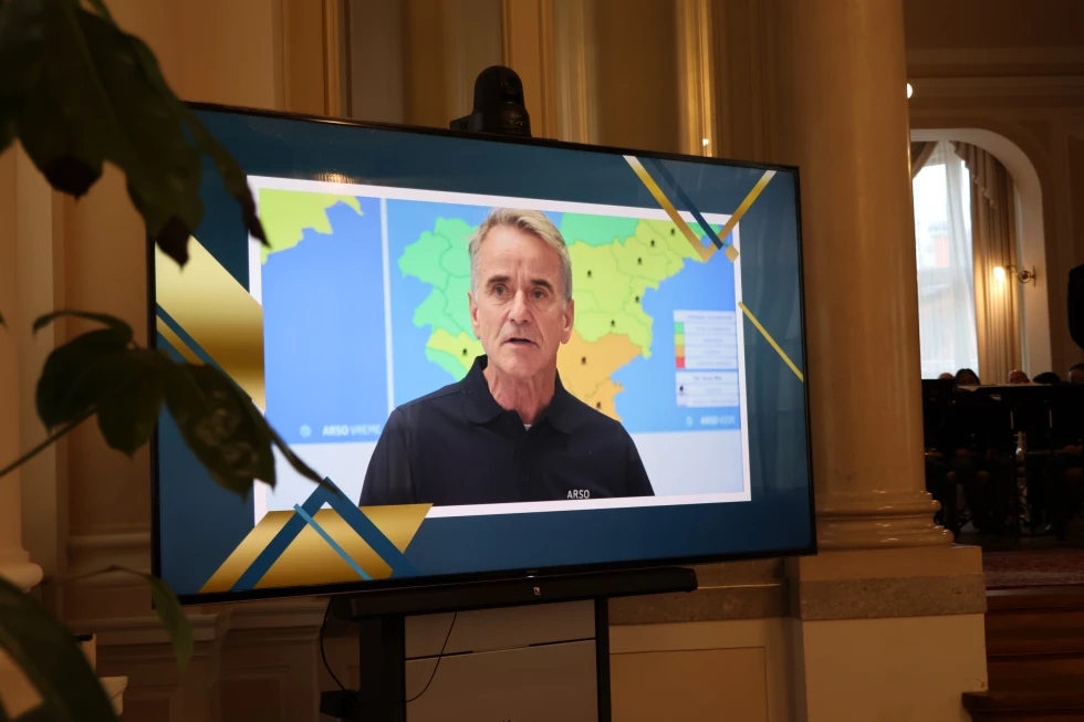 Posnetek Janeza med TV prenosom 