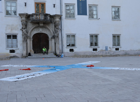 Točka, (tarča) kamor so balonarji odvrgli predmet 