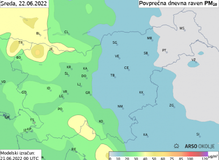 Slika prikazuje povišane ravni prašnih delcev na zahodno in osrednjo Slovenijo