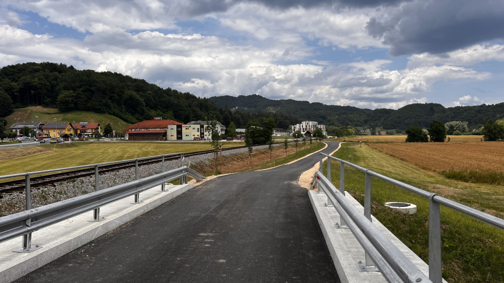 Povezovalna cesta v Podčetrtku