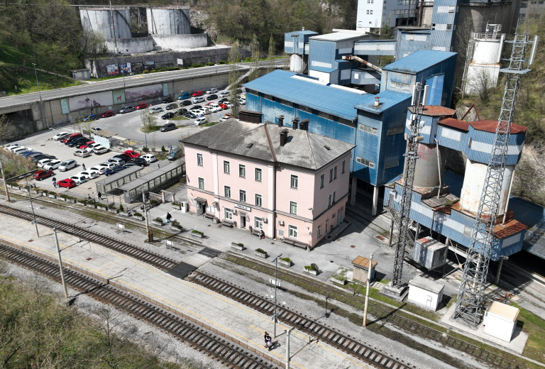 Ureditev železniške postaje Trbovlje še vedno predvidena