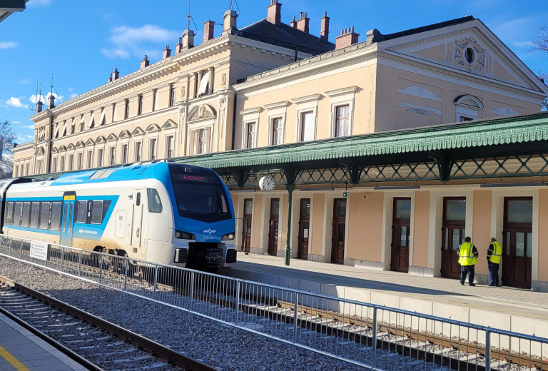 Nova Gorica gets a modern railway station and a new underpass