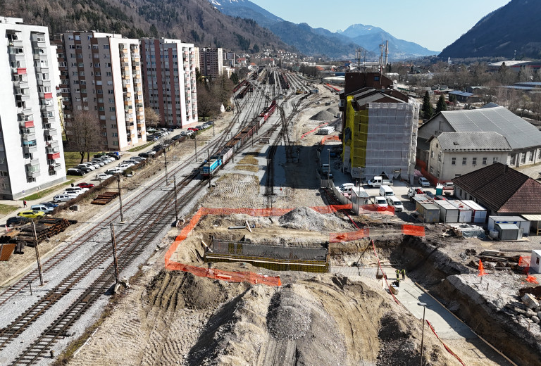 Začetek prenove obstoječega podhoda na železniškem vozlišču Jesenice