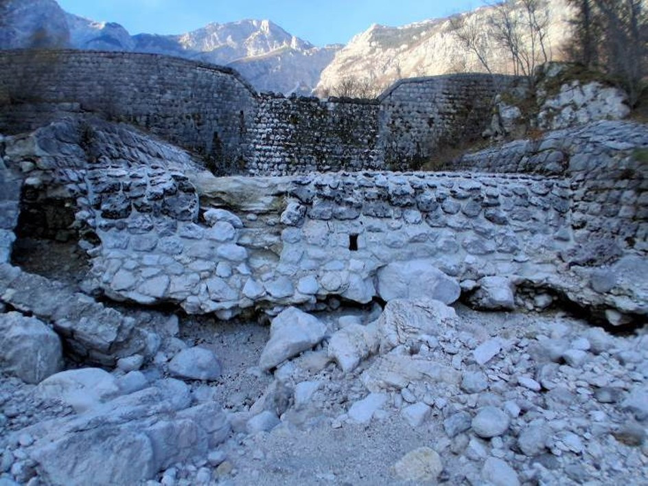 View of the damaged right riverbank