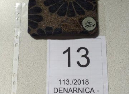 18.12.2019 FUKP - denarnica - črno-zelene barve z napisom »Trinity«