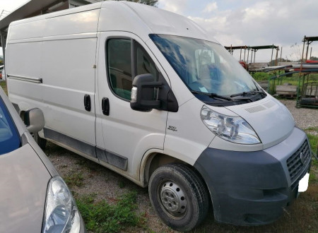 Oklic javne dražbe za kombi Fiat Ducato 2.3 JTD in Ford Ranger 2.5 TDCI DC 4x4