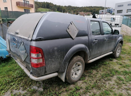 Oklic javne dražbe za Fiat Ducato in Ford Ranger  