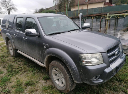 Oklic javne dražbe za Fiat Ducato in Ford Ranger  