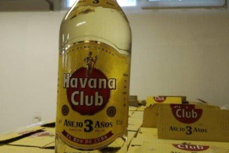  Oklic javne dražbe ruma Havana Club, gina Beefeater Red in ruma Havana Club Anejo