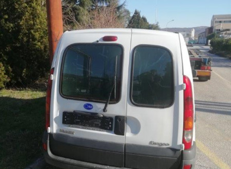 Zadnji del tovornega vozila Renault Kangoo Expres 1.5 D