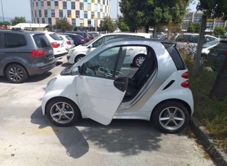 Oklic javne dražbe vozila Smart fortwo pulse