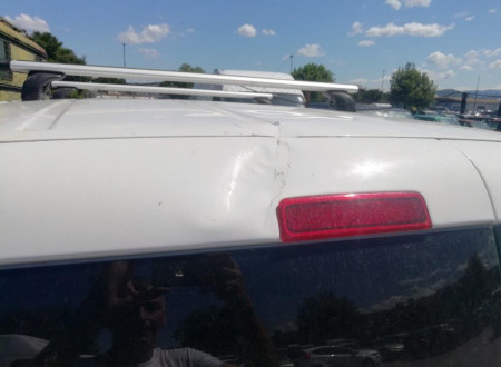 Poškodba prtljažnih vrat tovornega vozila VOLKSWAGEN CADY 1.9 TDI