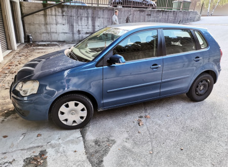 Leva stran osebnega vozila VW POLO 1.4 TDI