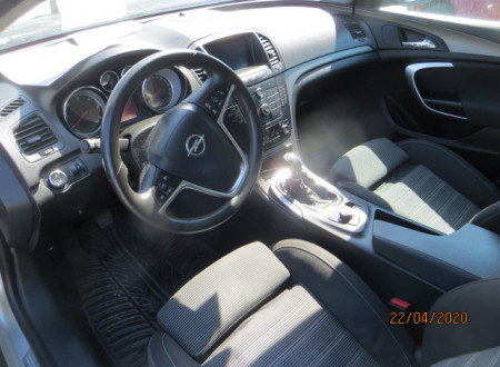 Notranjost osebnega vozila OPEL INSIGNIA CARAVAN 2.0 DT 16V