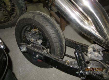 Zadnje kolo motornega kolesa Honda MSX 125