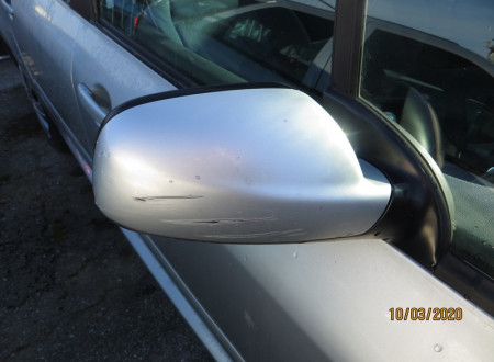 Desno ogledalo osebnega avtomobila Peugeot 307 Monospace 2.0 HDI