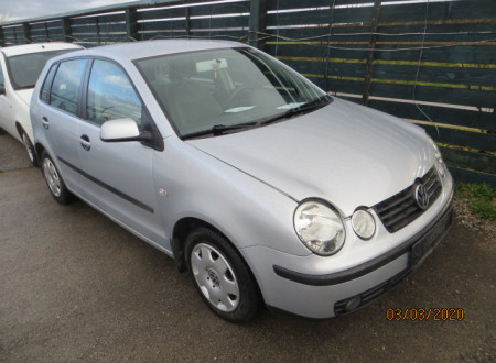 Desni/bočni del osebnega avtomobila Volkswagen Polo 1.4