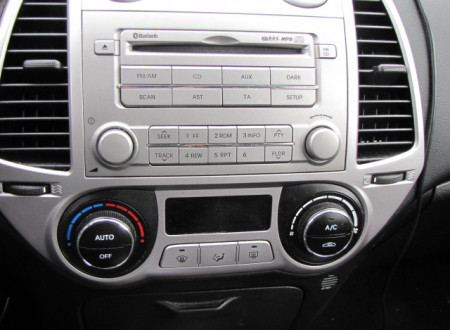armaturna plošča osebnega vozila Hyundai i20 1.4 (LPG)