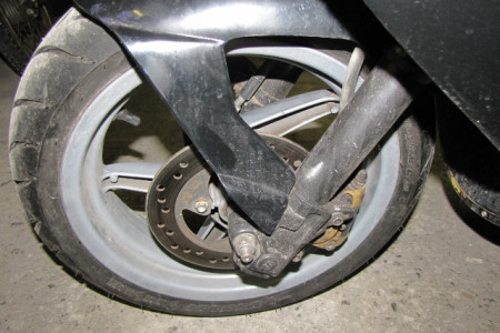 prednje kolo kolesa z motorjem (skuter) Aprilia LH 04