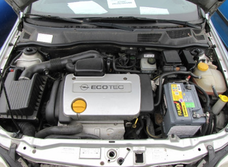 motor osebnega vozila Opel Astra 1.6