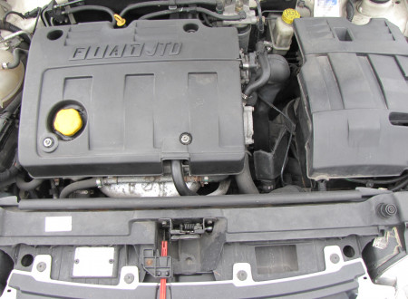Motor osebnega vozila FIAT STILO 1.9 JTD