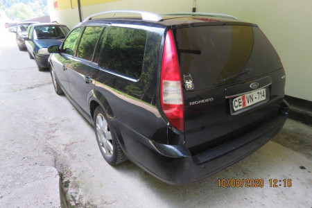 zadnji levi bočni del