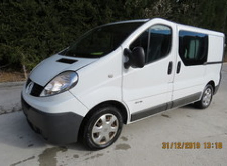 Prednji del (leva stran) - Tovorno vozilo s podaljšano kabino RENAULT TRAFIC 2.0 DCI