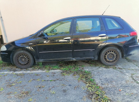 leva stran osebnega vozila FIAT CROMA / 1.9 / JTD