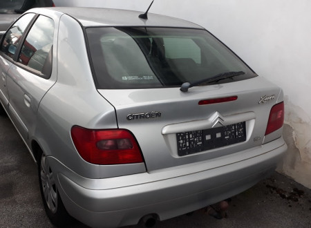 zadnja stran osebnega vozila CITROËN XSARA 2.0 HDI